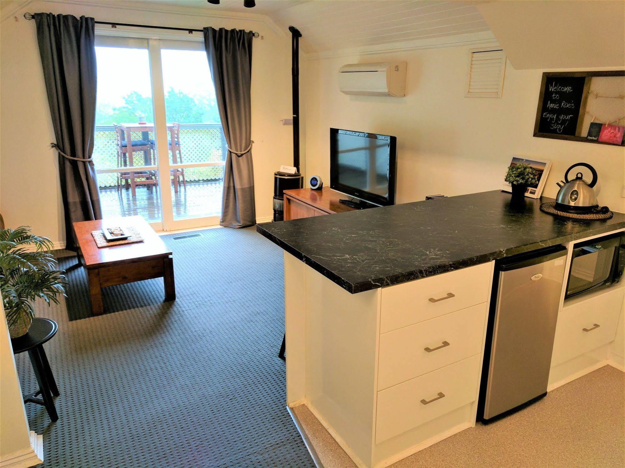 Annie Roes Luxury B&B Bend of Islands Экстерьер фото