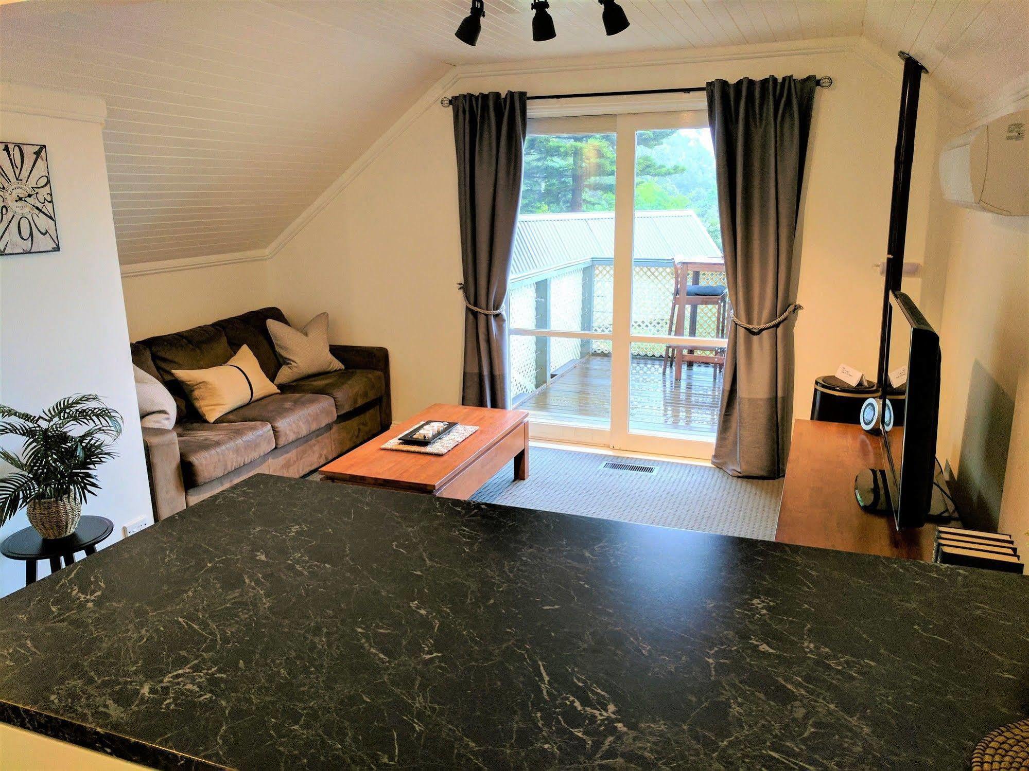 Annie Roes Luxury B&B Bend of Islands Экстерьер фото
