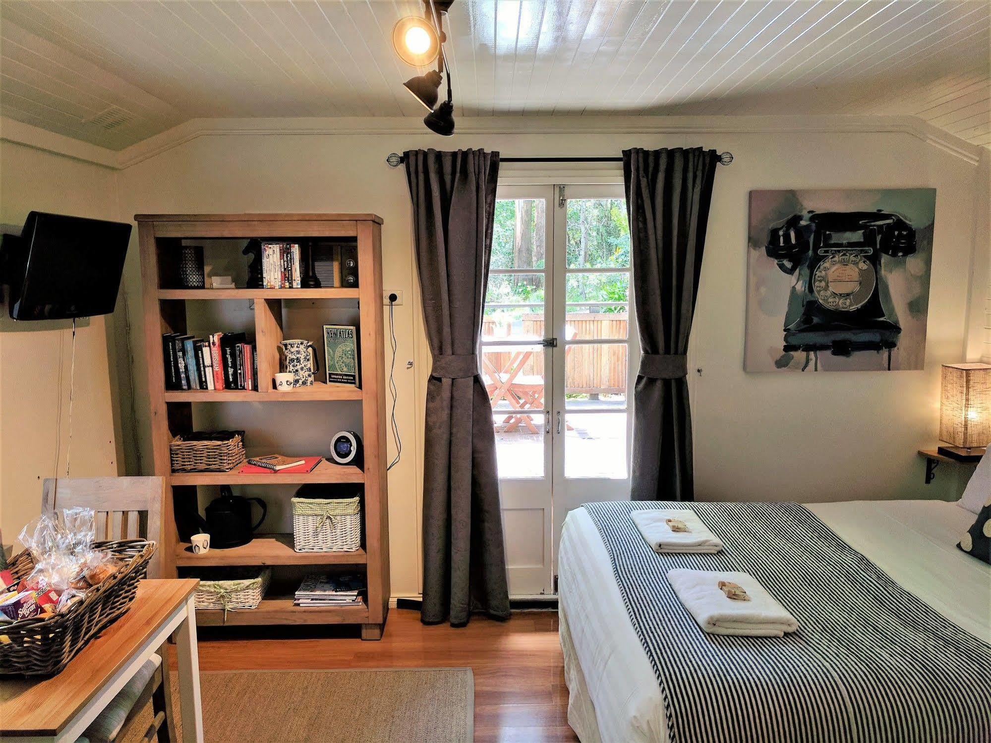 Annie Roes Luxury B&B Bend of Islands Экстерьер фото