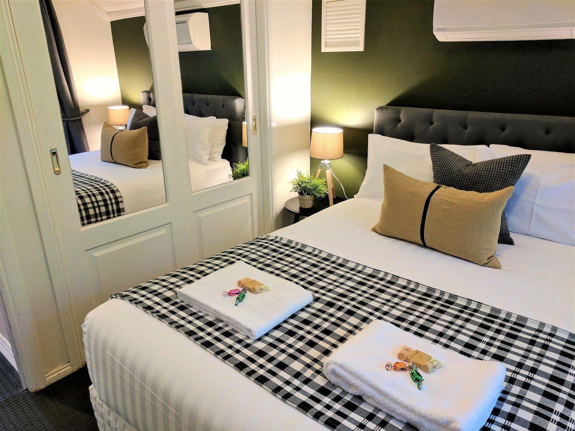 Annie Roes Luxury B&B Bend of Islands Экстерьер фото